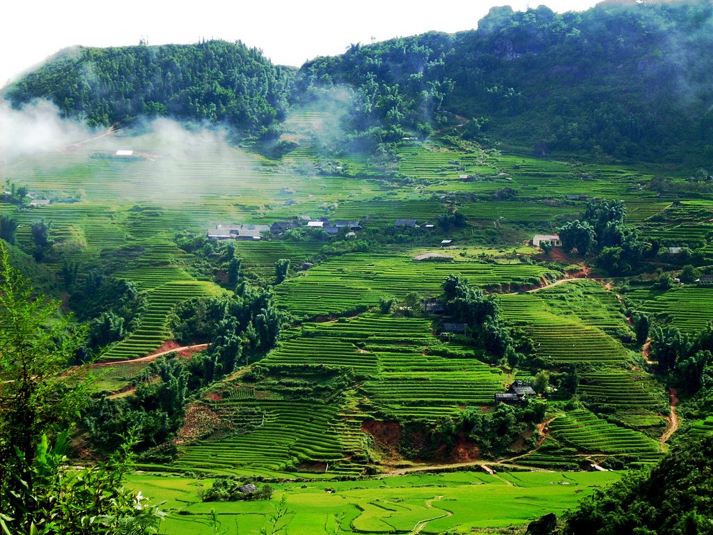 Hanoi Mai Chau Pu Luong E-bike Tour 3 Days